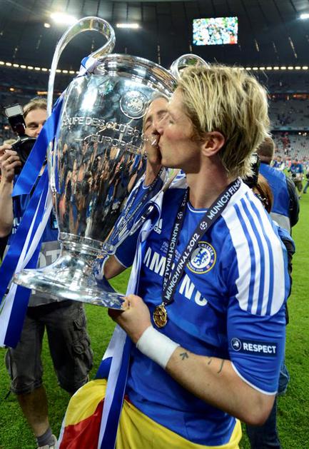 Torres pokal trofeja Finale Liga prvakov Bayern Chelsea München Allianz Arena