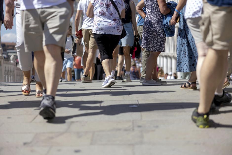 turisti množica ljudje | Avtor: Profimedia