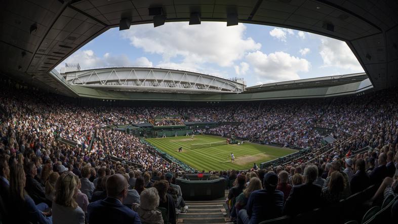 Šport: Dva velika favorita zaradi okužbe že končala z Wimbledonom