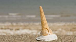 Najceneje se boste s sladoledom ohladili v Mariboru in Novem mestu. (Foto: Istoc