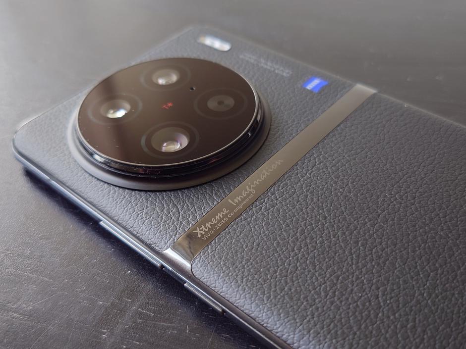 Vivo X90 Pro | Avtor: D. J.