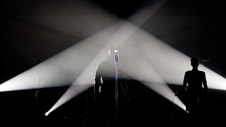 Ausstellung Laibach Kunst, Rdeči revirji + Črn Križ, 1980 – 2010, Delavski dom, 