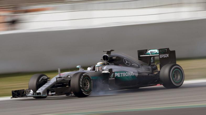 Lewis Hamilton Mercedes testiranje Barcelona
