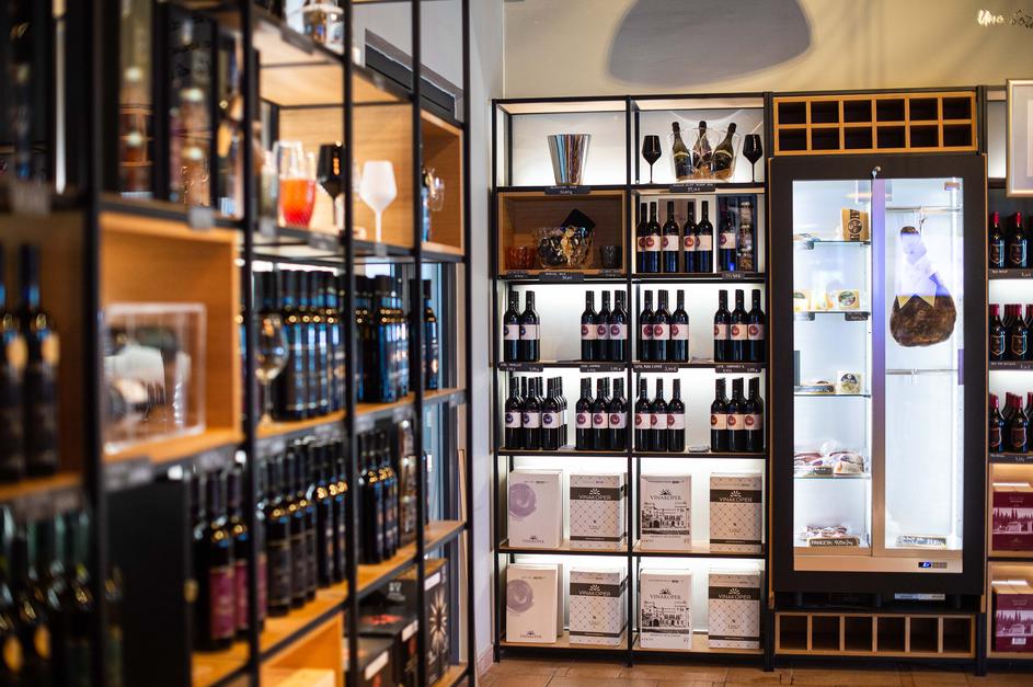 Vinski butik Vinakoper
