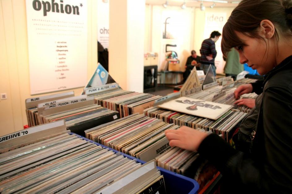 Čez vikend se je v KUD-u France Prešeren odvijal 3. mednarodni sejem gramofonski