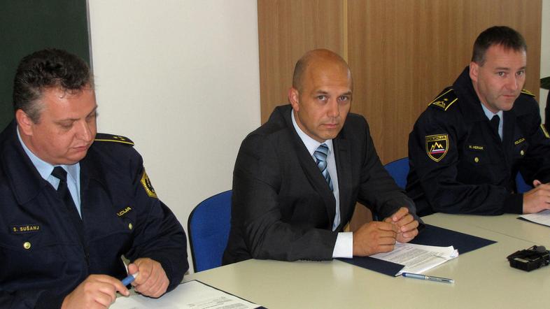 Dosedanje izsledke bo predstavil vodja Sektorja kriminalistične policije Policij