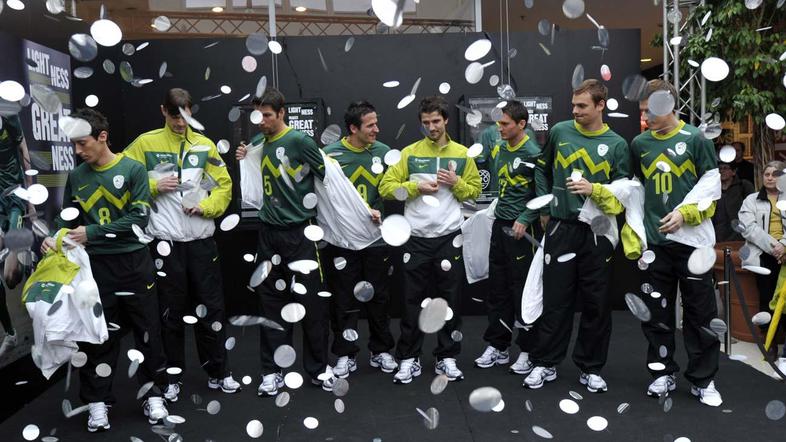 Slovenski nogometaši so na najnovejši lestvici Mednarodne nogometne zveze napred