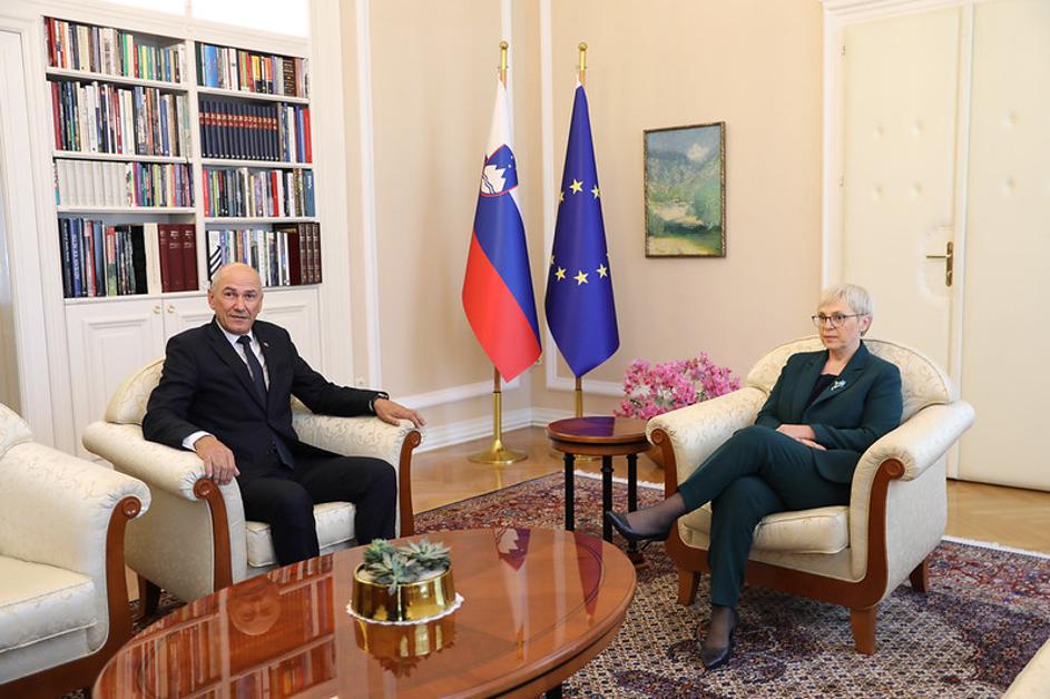 Vlada, Janez Janša pri Nataši Pirc Musar