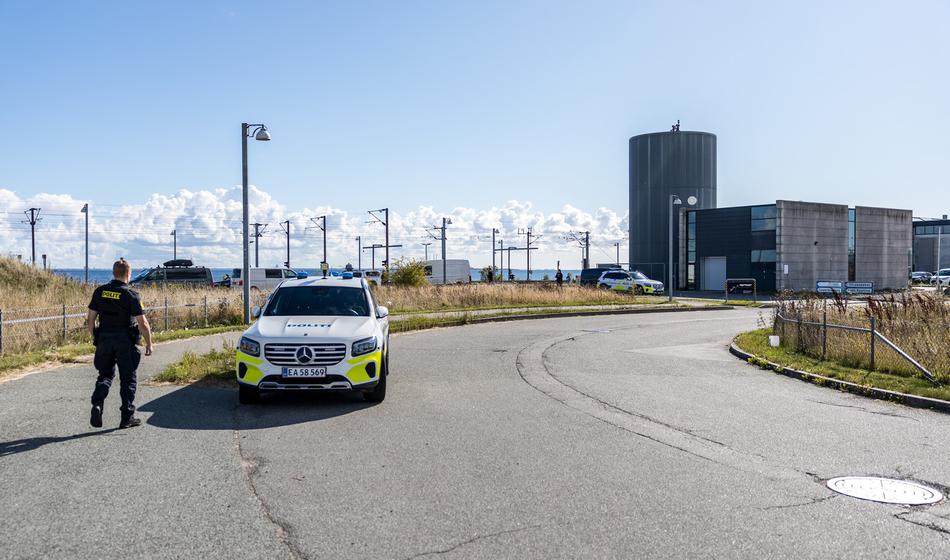 Nad več danskimi letališči opazili drone