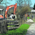 Občina je lahko lani uničila le vrtičke na svoji zemlji, zato zdaj želi večje pr