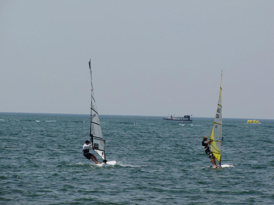 Seča prvenstvo v surfanju in kajtanju