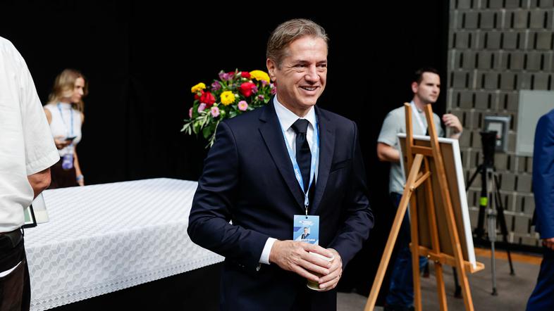 volilni kongres Gibanja Svoboda, Robert Golob