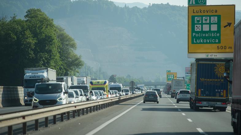 Jutranja prometna konica
