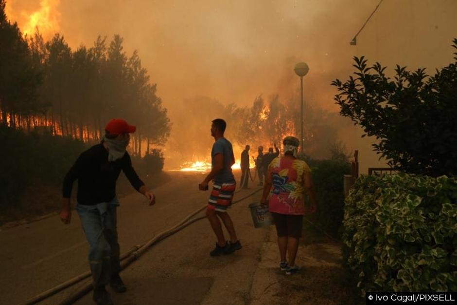 Žrnovnica: Požar vse bližje Splitu | Avtor: Ivo Cagalj/PIXSELL