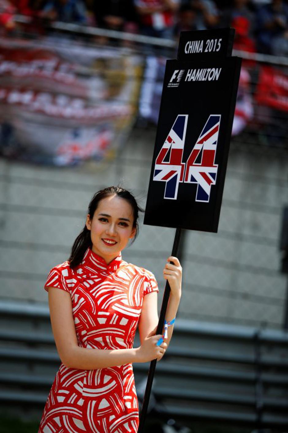 lewis hamilton hostesa vn kitajske | Avtor: EPA