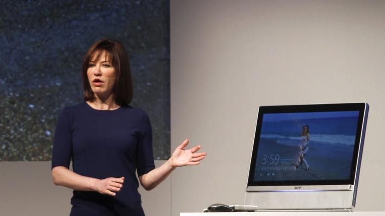 Julie Larson-Green predstavlja Windows 8 Consumer Preview 