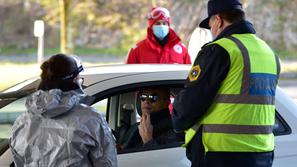 koronavirus COVID-19 Slovenija meja z Italijo