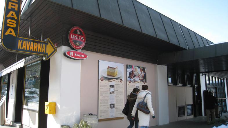 Blejsko kavarno Park bodo povsem prenovili, začetek del pa je odvisen od uspešno