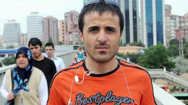 Nekateri izmed kritikov so dejali, da bi znal soditi v korist tistih igralcev, k