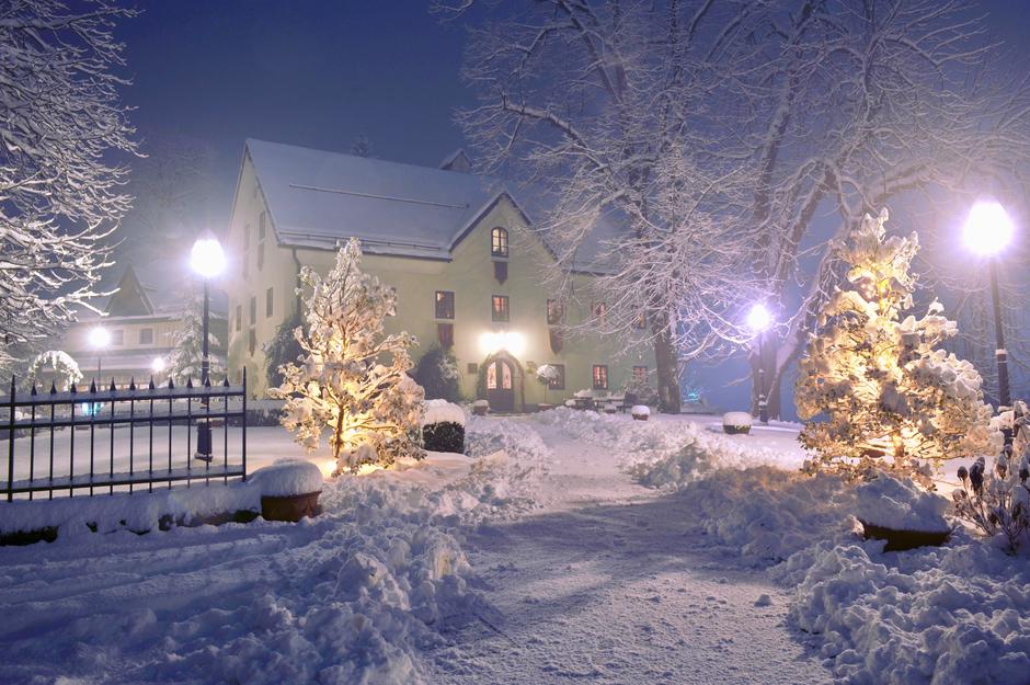 Kendov dvorec, Spodnja Idrija | Avtor: Kendov dvorec, Spodnja Idrija