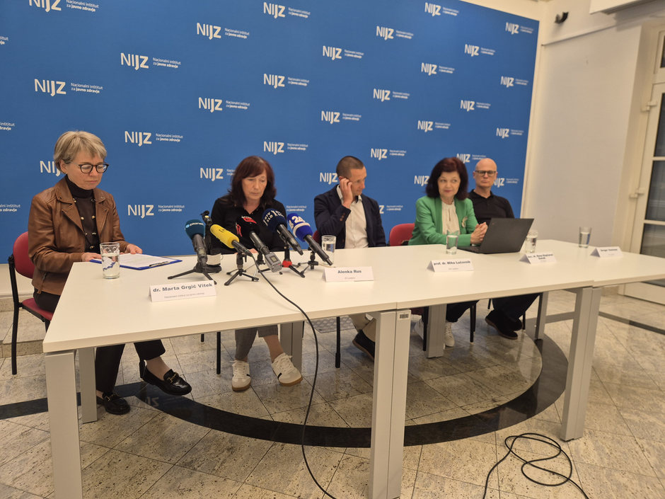 Novinarska konferenca na Nacionalnem inštitutu za javno zdravje | Avtor: V. L.