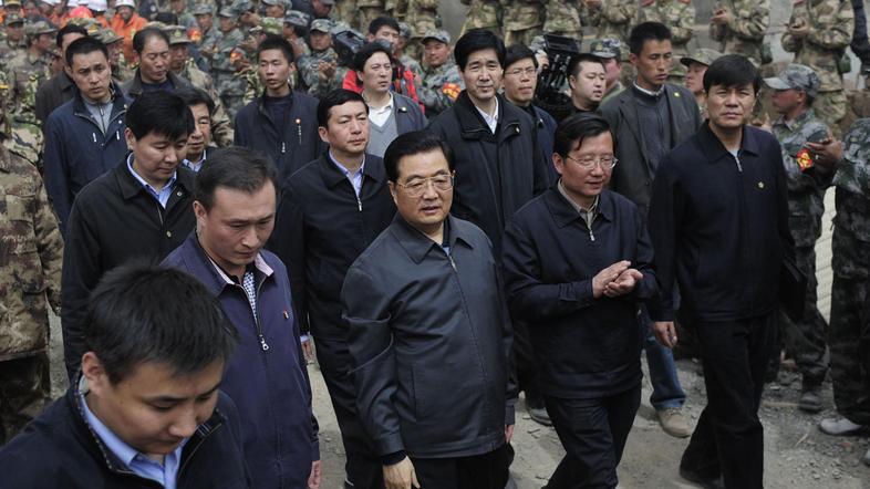 Kitajski predsednik je obiskal prizadeto območje. (Foto: Reuters)