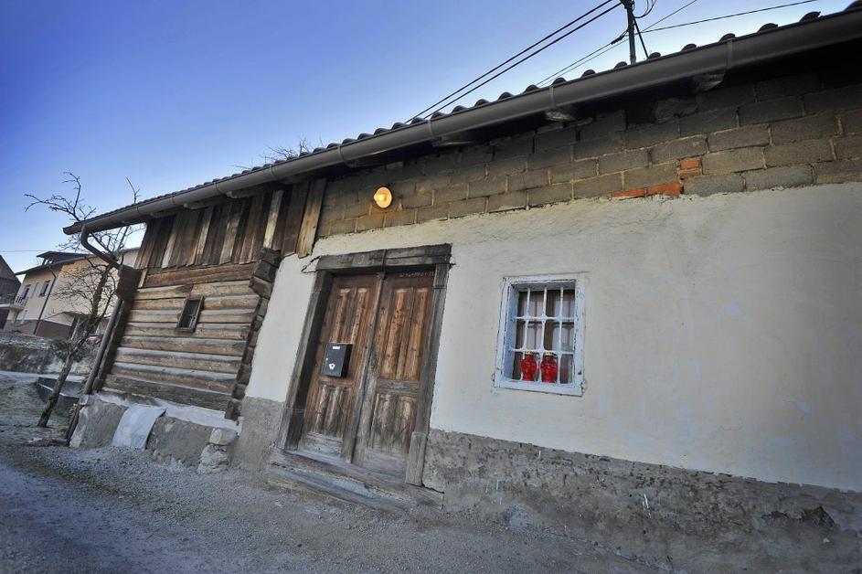 Hiša, v kateri je izbruhnil požar 