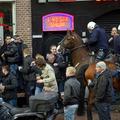Ajax Amsterdam Manchester United navijači policija varnostni ukrepi konj pretep 