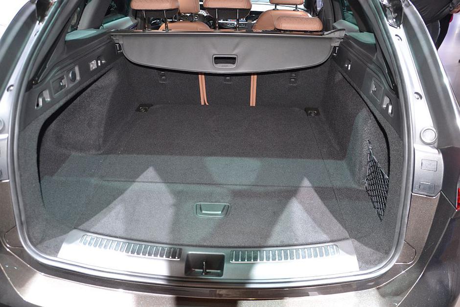 Opel insignia | Avtor: Gregor Prebil