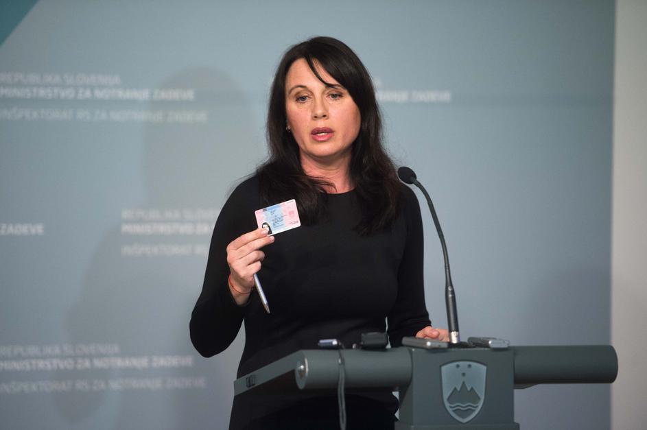 Predstavitev novih dovoljenj za prebivalce državljanov EGS na MNZ.