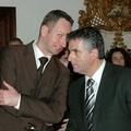 Boris Popovič (levo) in Tomaž Gantar bosta do konca leta svoje občane dvignila n