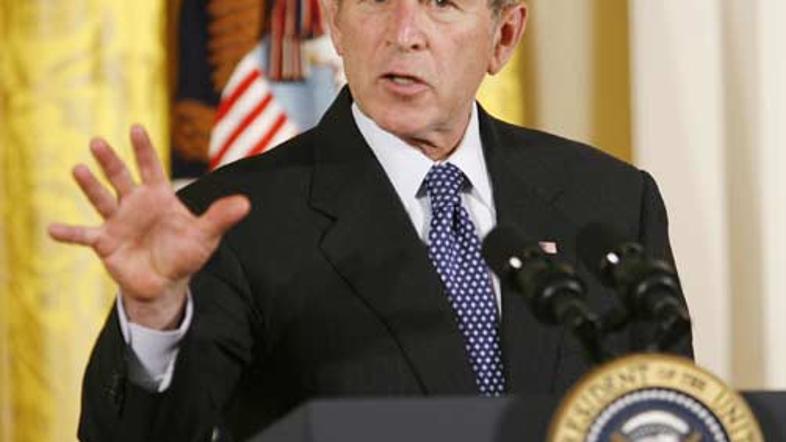 Namesto pomoči Izraelu se je George Bush odločil za odobritev skrivne akcije sab