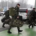 Na Kosovo in v Afganistan odhajata nova kontingenta vojakov.