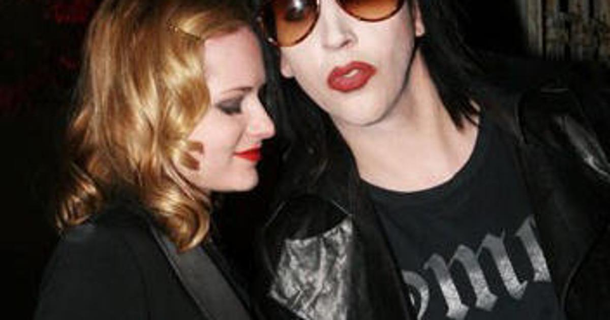 Эван рей рэйчел вуд и мэрилин мэнсон. Эван мэнсон. Эван рэйчел вуд и мэнсон. Эван рэйчел вуд и мэнсон. Рэйчел вуд и мэрилин мэнсон.