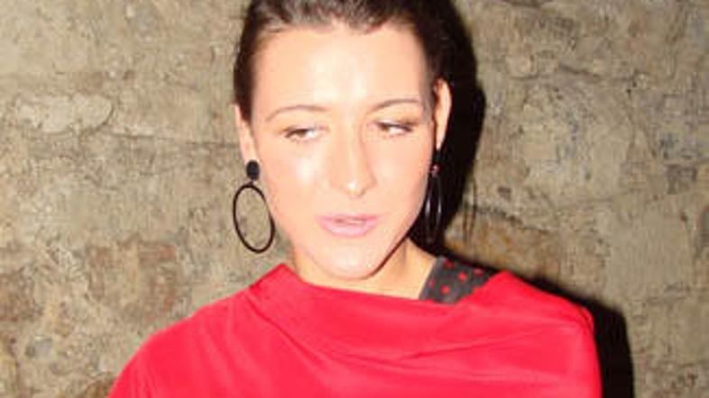 Večer flamenca je vodila Tina Drolc.