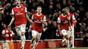 Kakšno prihodnost bo Arsenalu prinesla ameriška roka? (Foto: EPA)