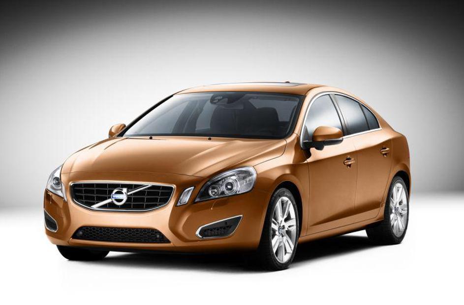 Volvo bo leta 2010 kupcem ponudil težko pričakovanega S60. Foto: Volvo
