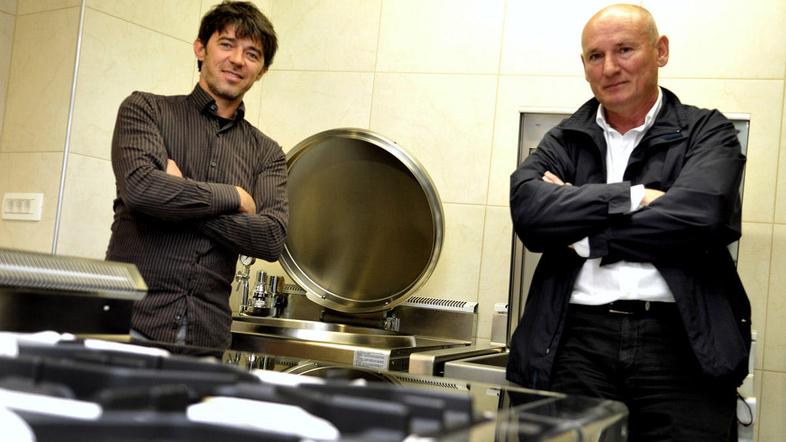 Valter Kramar (levo) in Svetozar Raspopović bosta gostilno na Ljubljanskem gradu