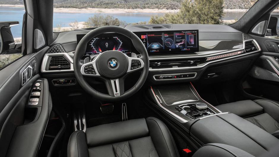 BMW X7 | Avtor: BMW