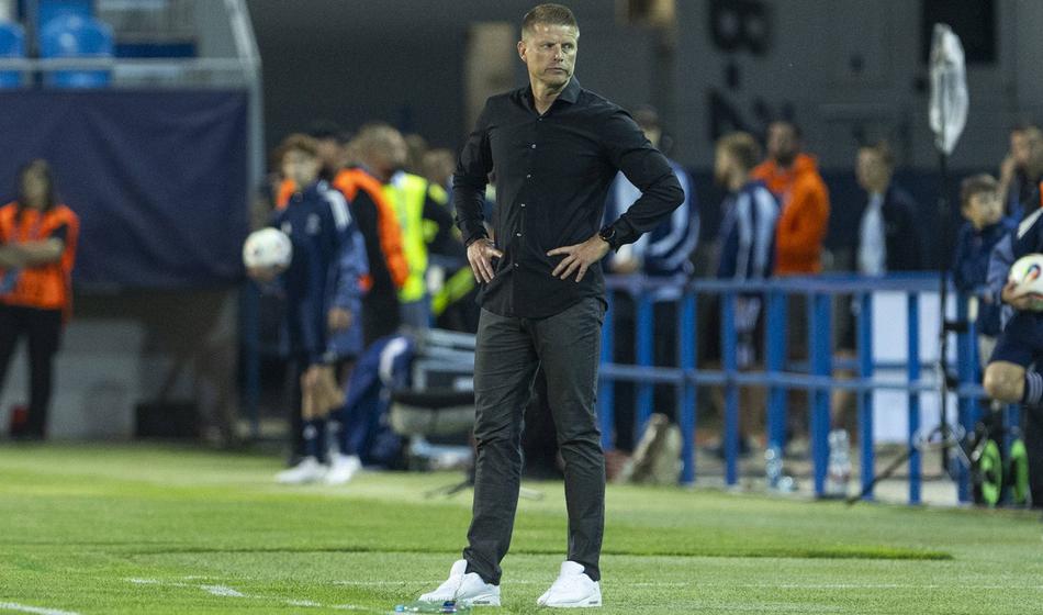 Mladi Slovenci premagali vodilno reprezentanco skupine