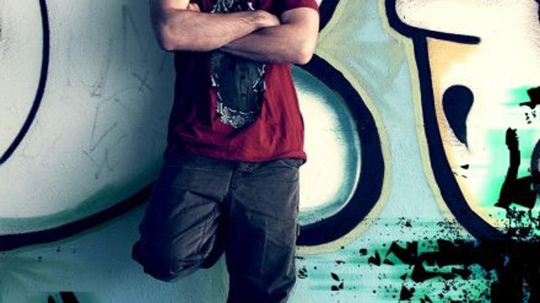 Več o Mr. Madnessu, čigar pravo ime je Sašo Justin, lahko preberete na spletni s