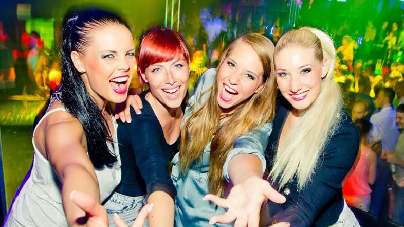 Dobri, stari in poredni Cirkus