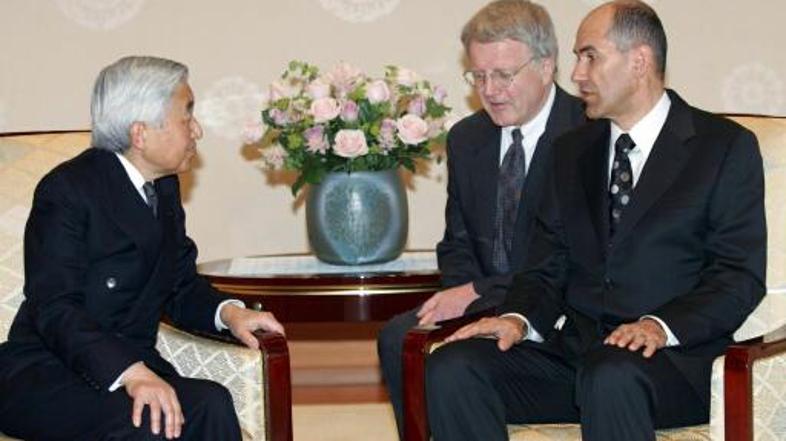 Glavna tema pogovorov med Janšo in cesarjem Akihitom so bile podnebne spremembe.