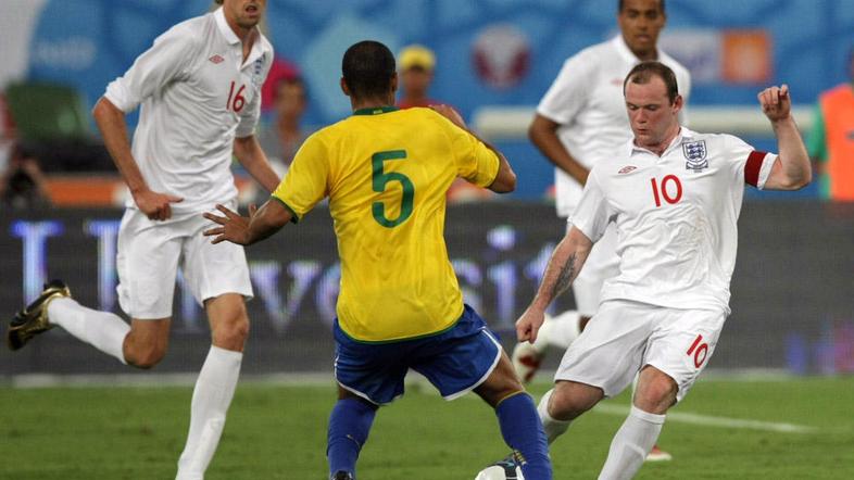 Wayne Rooney bo prvo ime reprezentance Anglije v JAR. (Foto:EPA)
