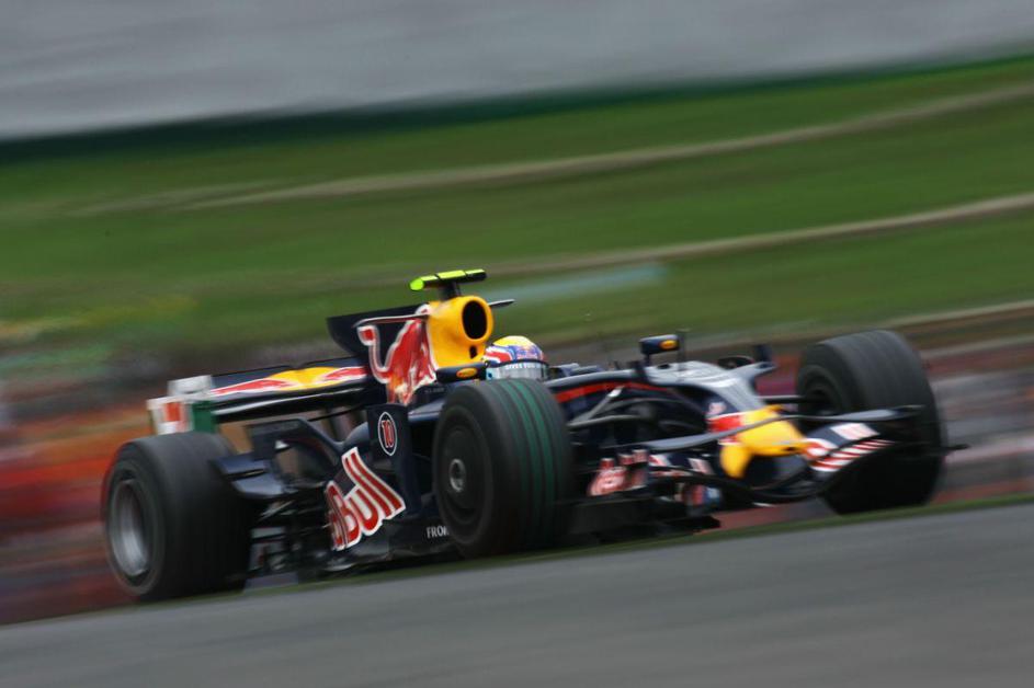 Razstavljen bo dirkalnik formule 1, ki sta ga vozila Škot David Coulthard in Avs