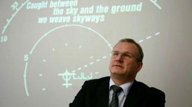 Srečko Janša je tudi formalno razrešen s svoje funkcije.