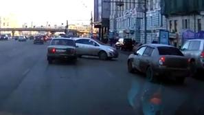 KAskadersko parkiranje ruske voznice