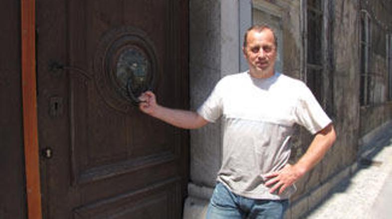 Po ideji Igorja Vidmarja so sinoči uprizorili kronologijo vzpona in propadanja n