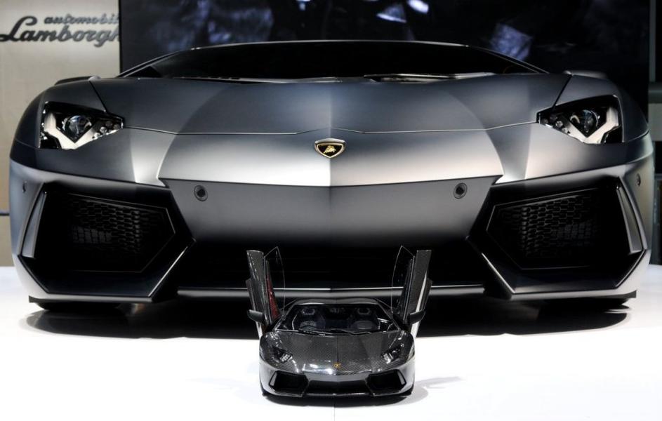 Replika lamborghinija aventador.