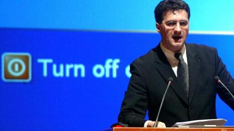 Generalni sekretar vlade Milan M. Cvikl ostaja skrivnosten.